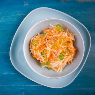 Kohlrabi-Möhren-Salat