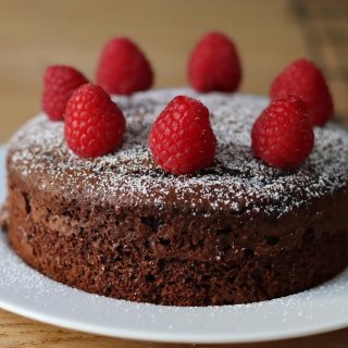 Schoko-Tarte mit Datteln
