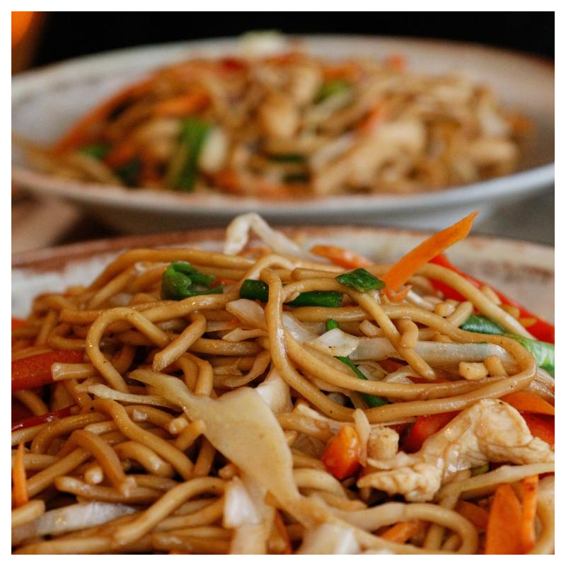 Hähnchen-Sprossen-Pfanne