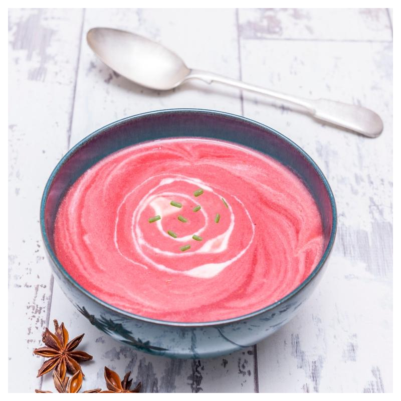 Rote Bete-Suppe mit Schmand und Meerrettich