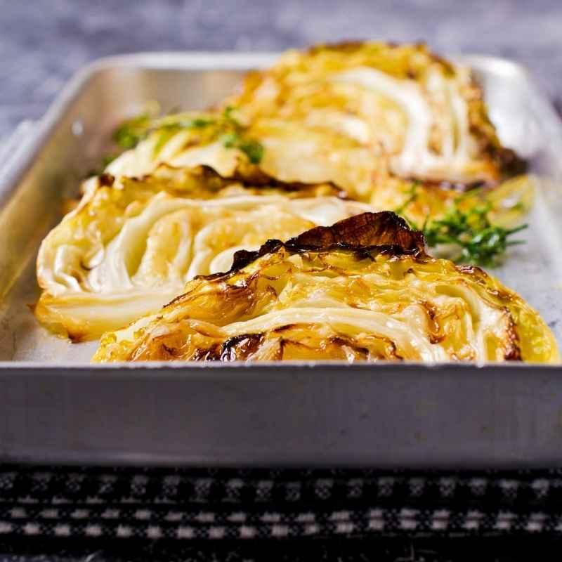 Spitzkohl aus dem Backofen