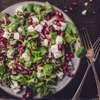 Feldsalat mit Feta und Granatapfel