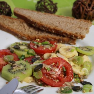 Herzhafter Kiwisalat