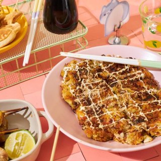 Spitzkohl-Pfannkuchen japanisch (Okonomiyaki)