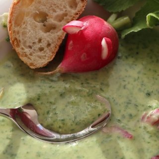 Radieschenblättersuppe