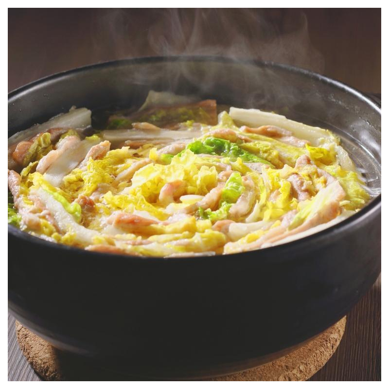 Chinakohl mit gerösteten Erdnüssen