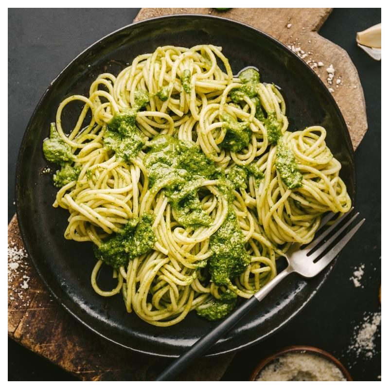 Spaghetti mit Koriander-Pesto
