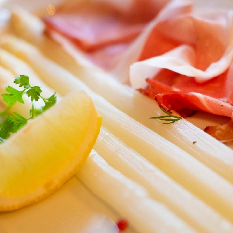 Spargel mit Kartoffelmayonnaise