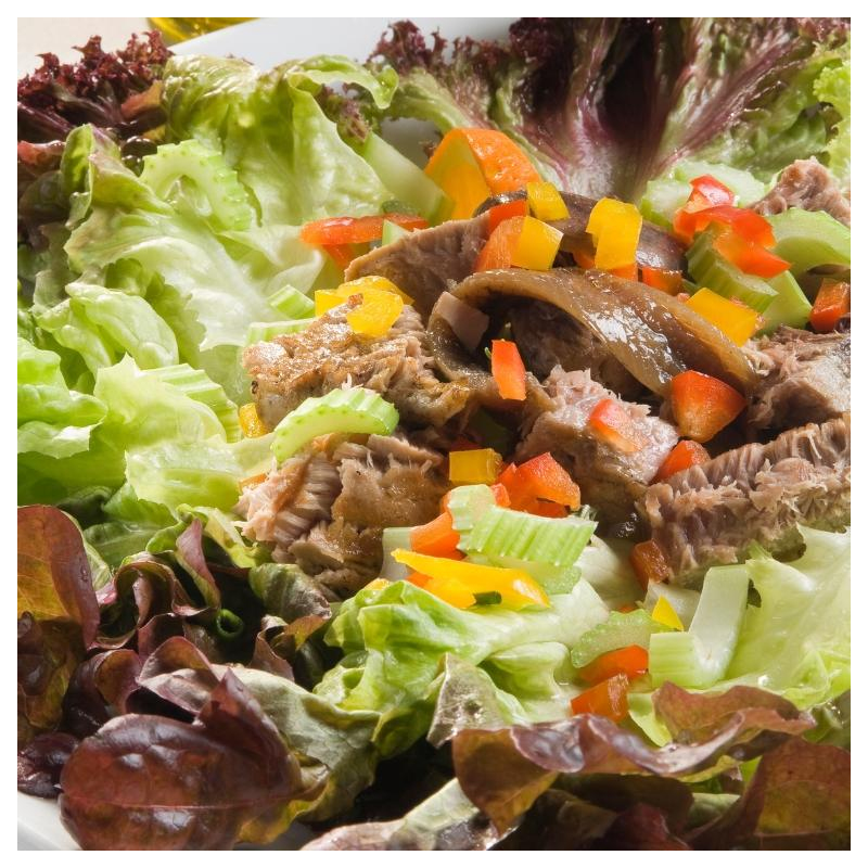 Stangensellerie-Zucchini-Salat für den Sommer